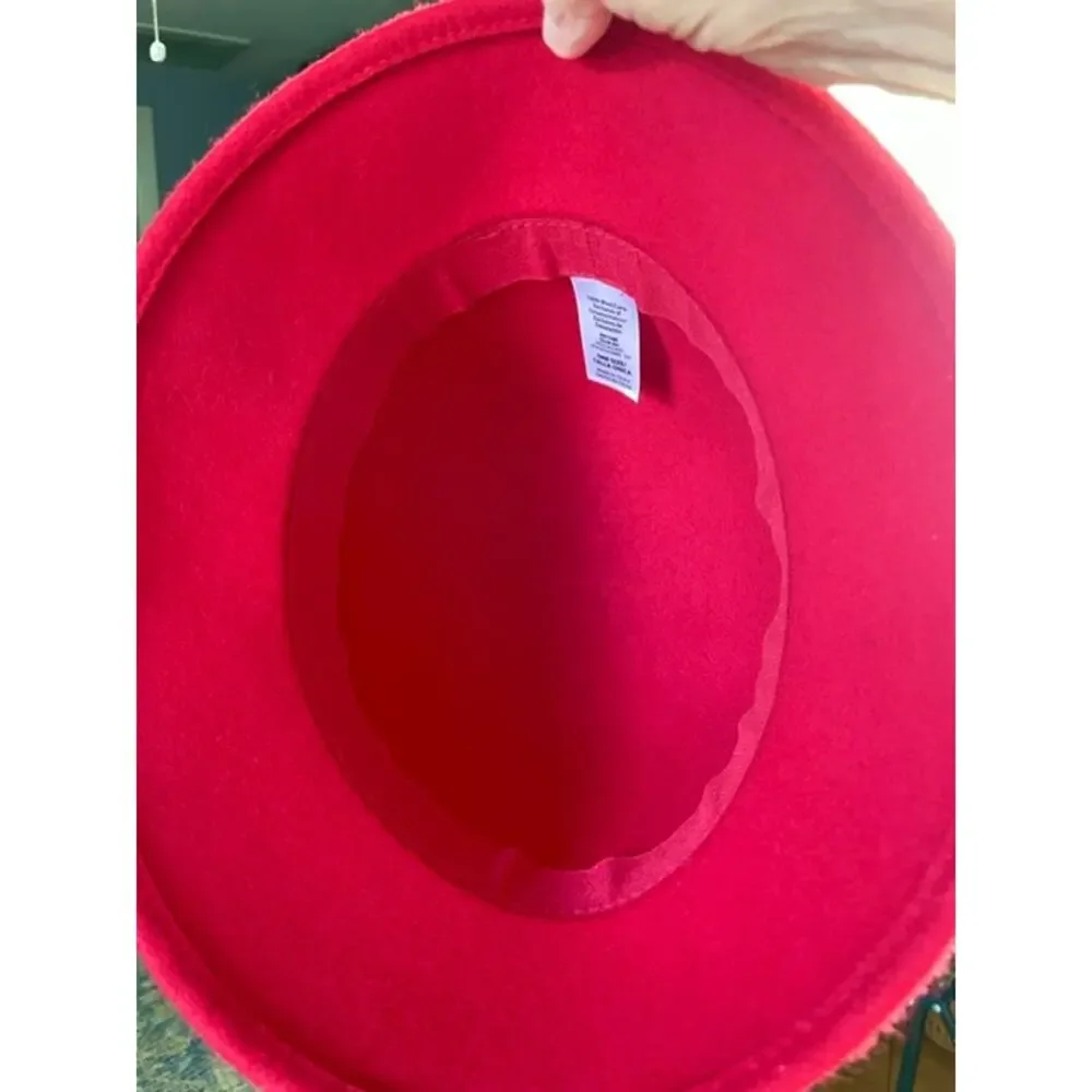 Unbranded classic red